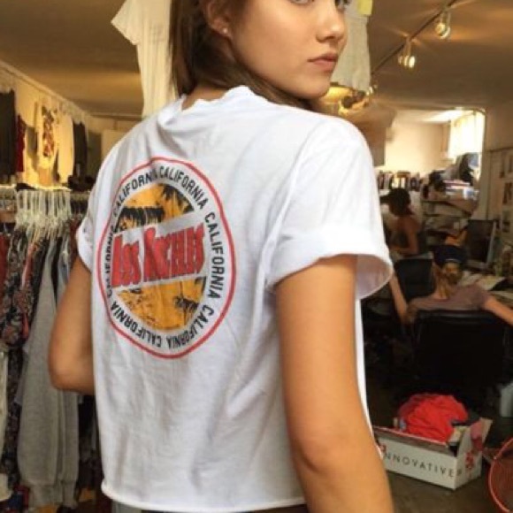 Brandy Melville California Tee - Picture 4 of 5